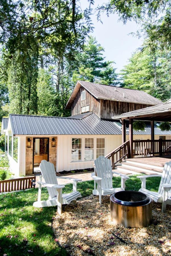 Outpost Inn Highlands Luaran gambar