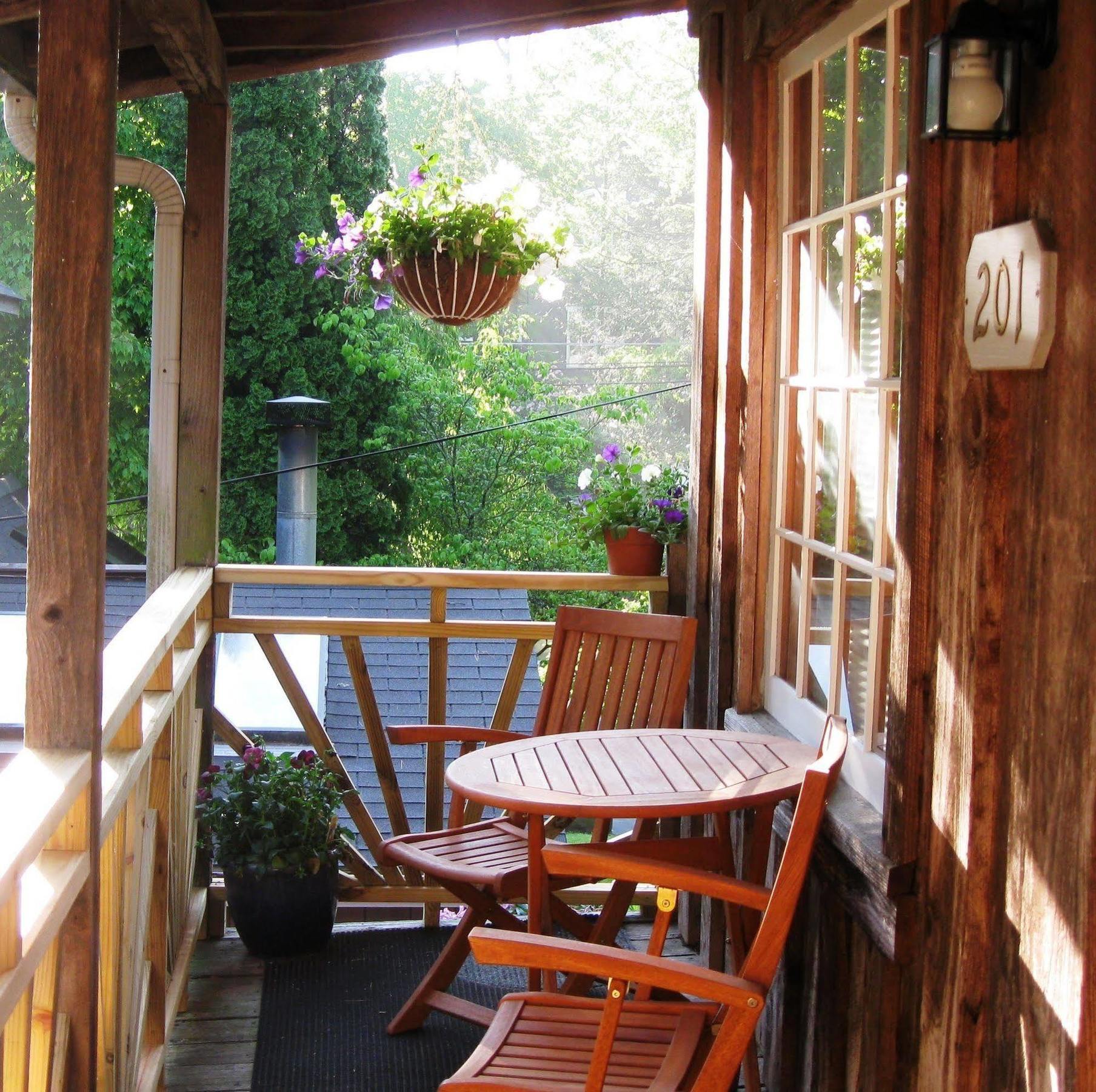 Outpost Inn Highlands Luaran gambar