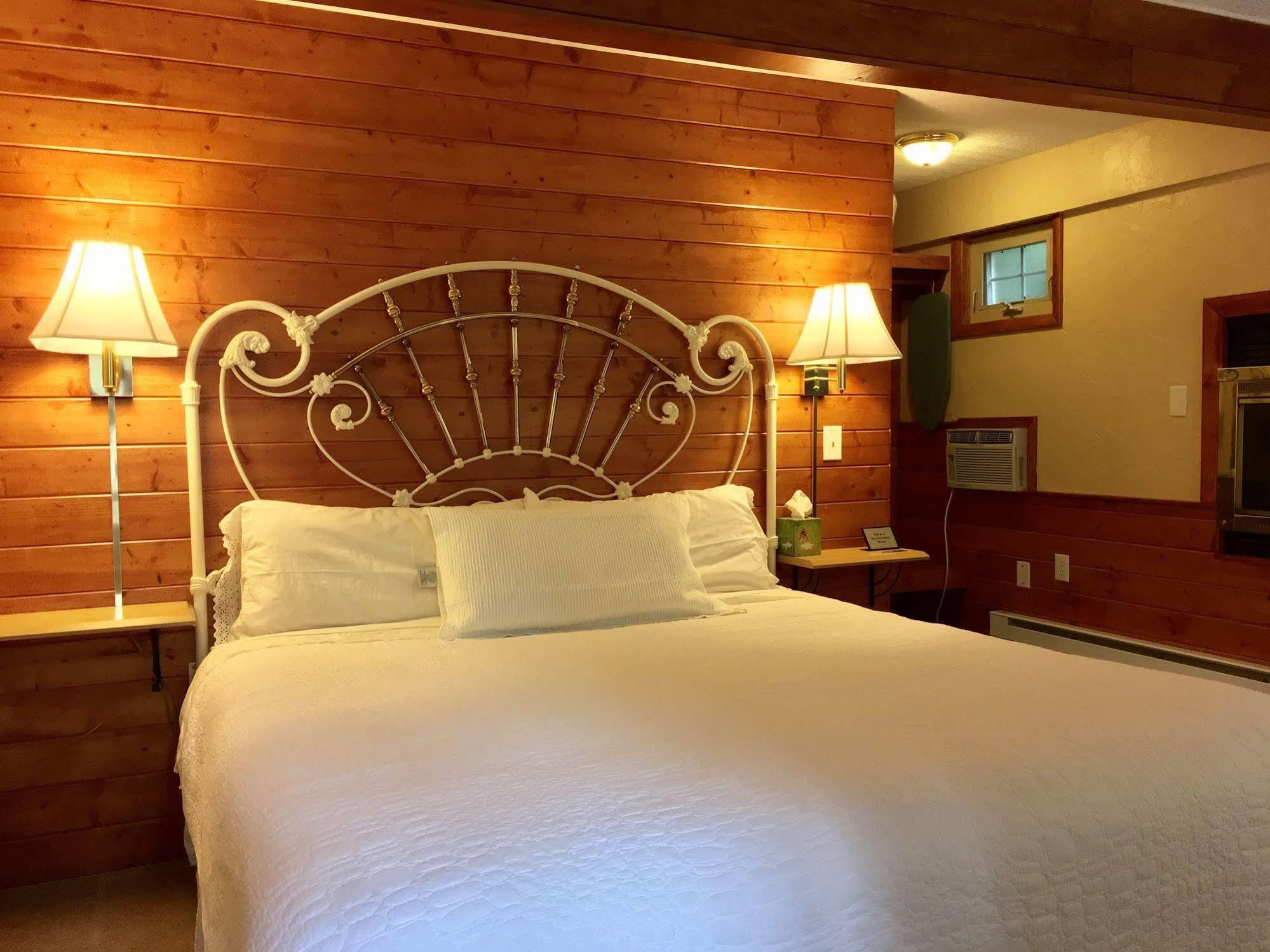 Outpost Inn Highlands Luaran gambar