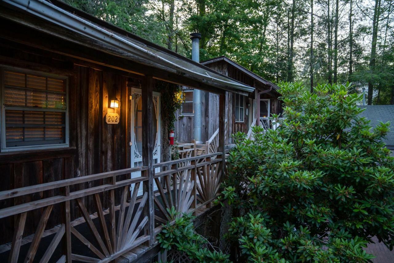 Outpost Inn Highlands Luaran gambar